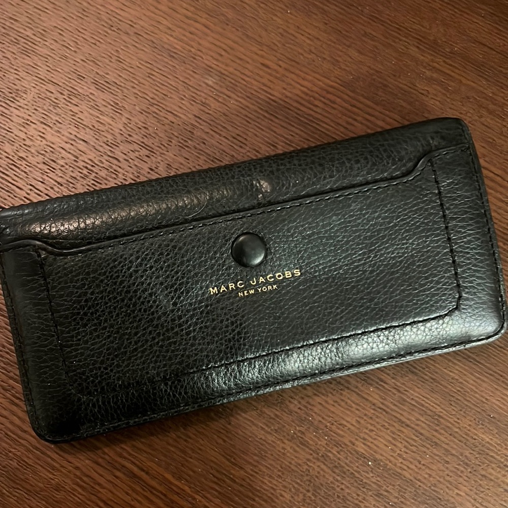 Marc Jacobs bald leather wallet